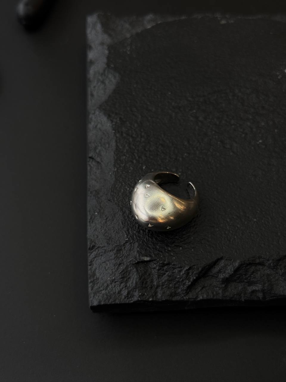 Кольцо из латуни в родиевом матовом покрытии