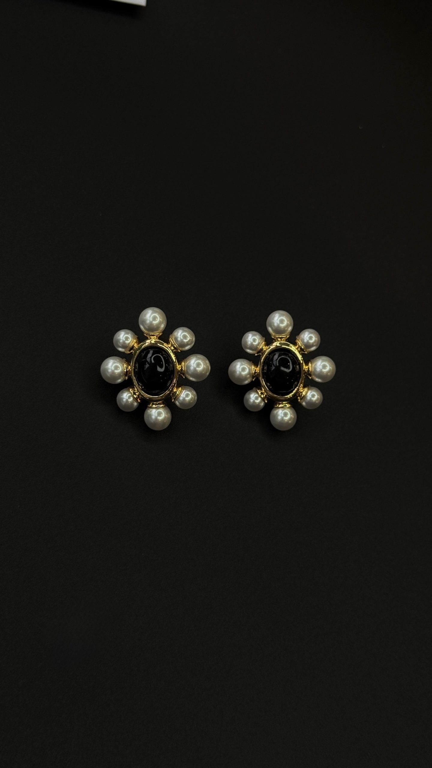 Серьги-гвоздики из латуни в позолоте