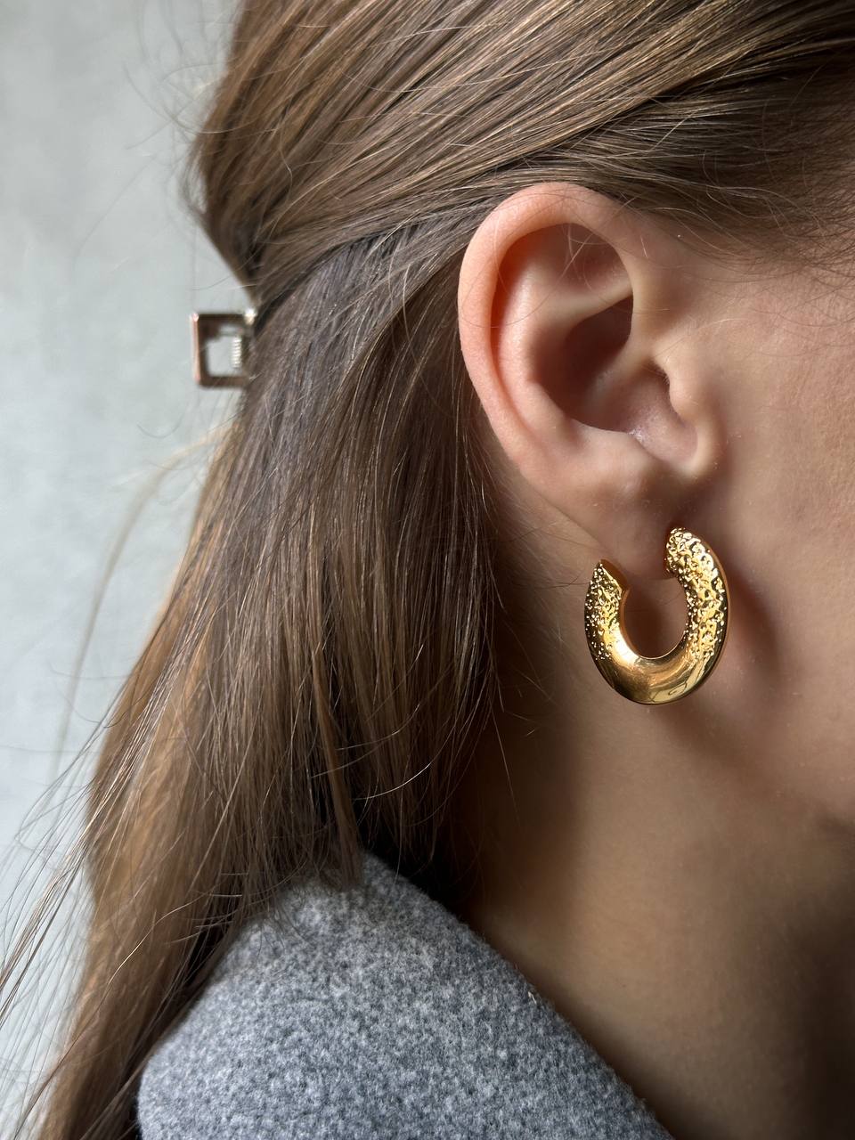 Серьги — гвоздики из латуни в позолоте