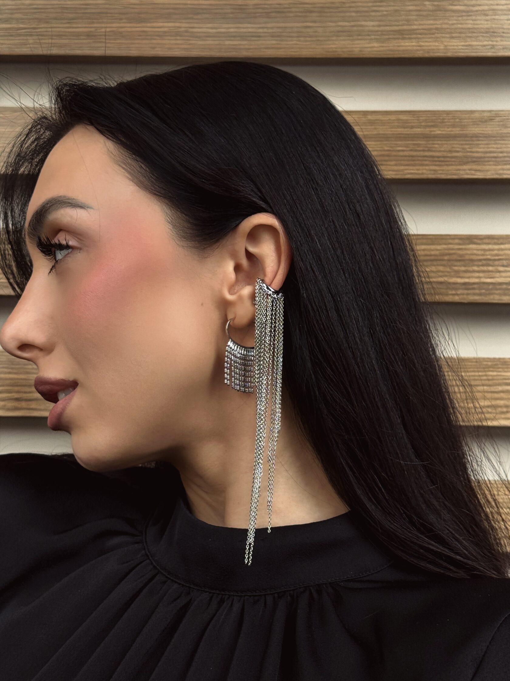 Кафф с цепочками из латуни в родиевом покрытии