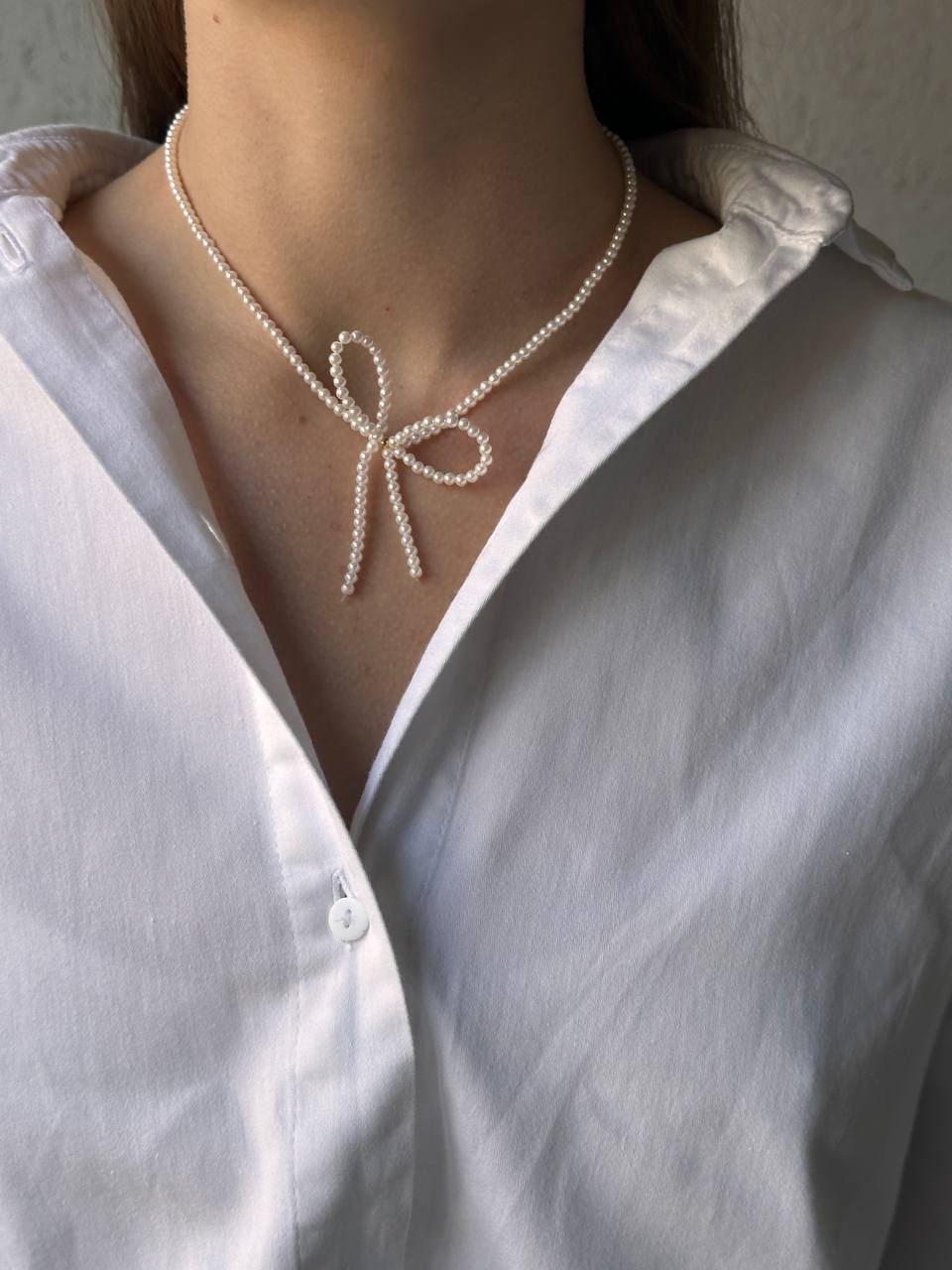 Колье из имитации жемчуга и латуни в позолоте