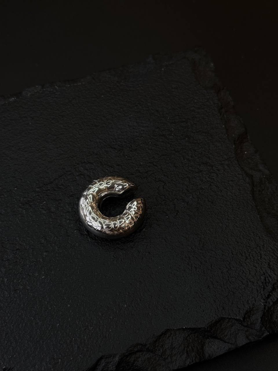 Кафф из латуни в родиевом покрытии