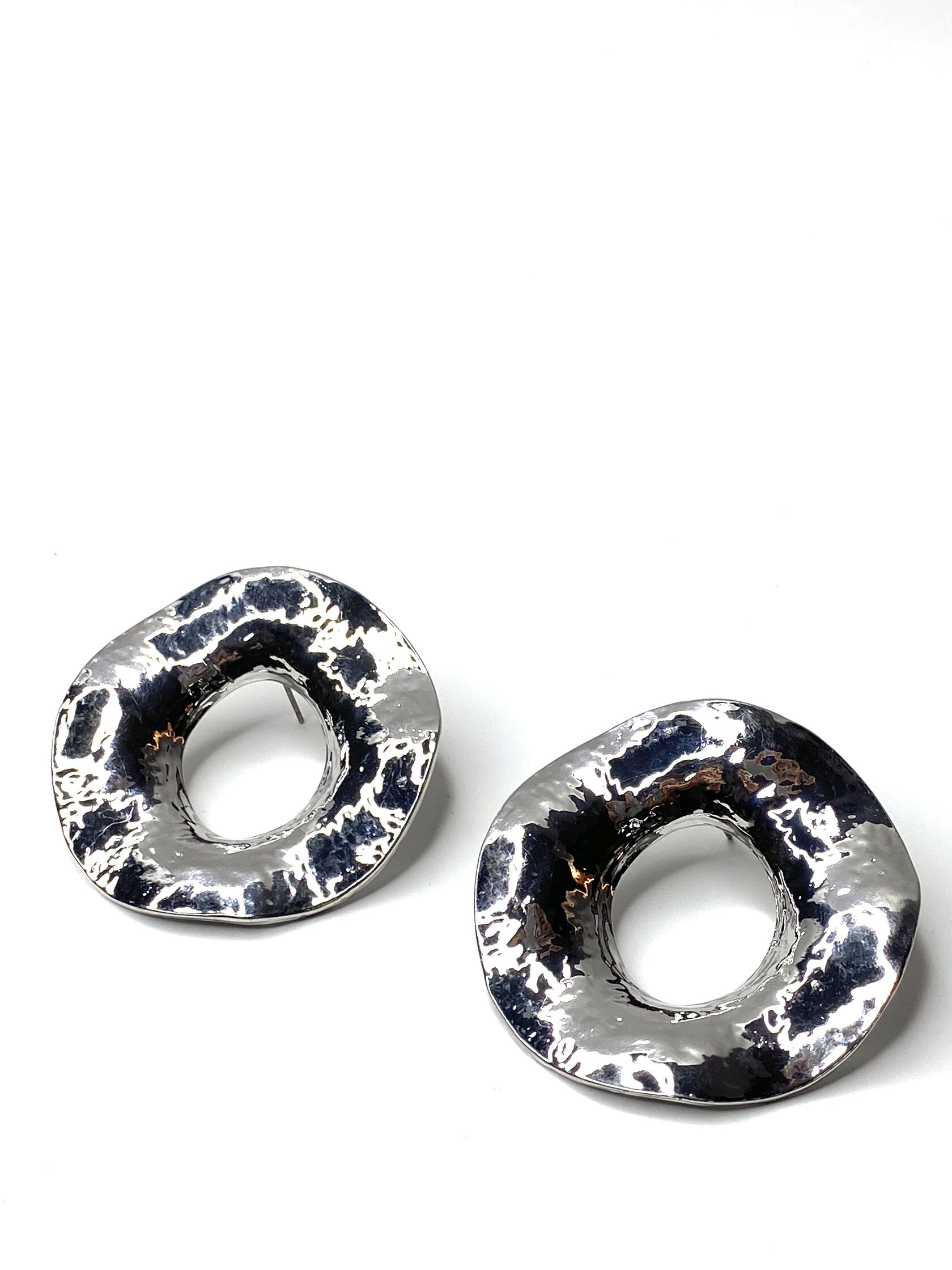 Серьги - гвоздики из латуни в позолоте/в родиевом покрытии