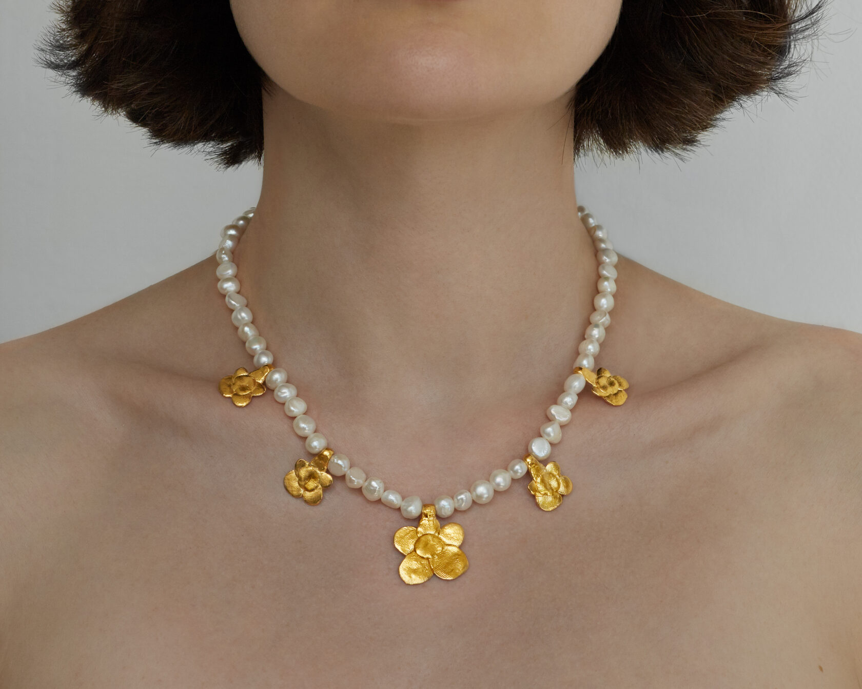 КОЛЬЕ из жемчуга с цветами