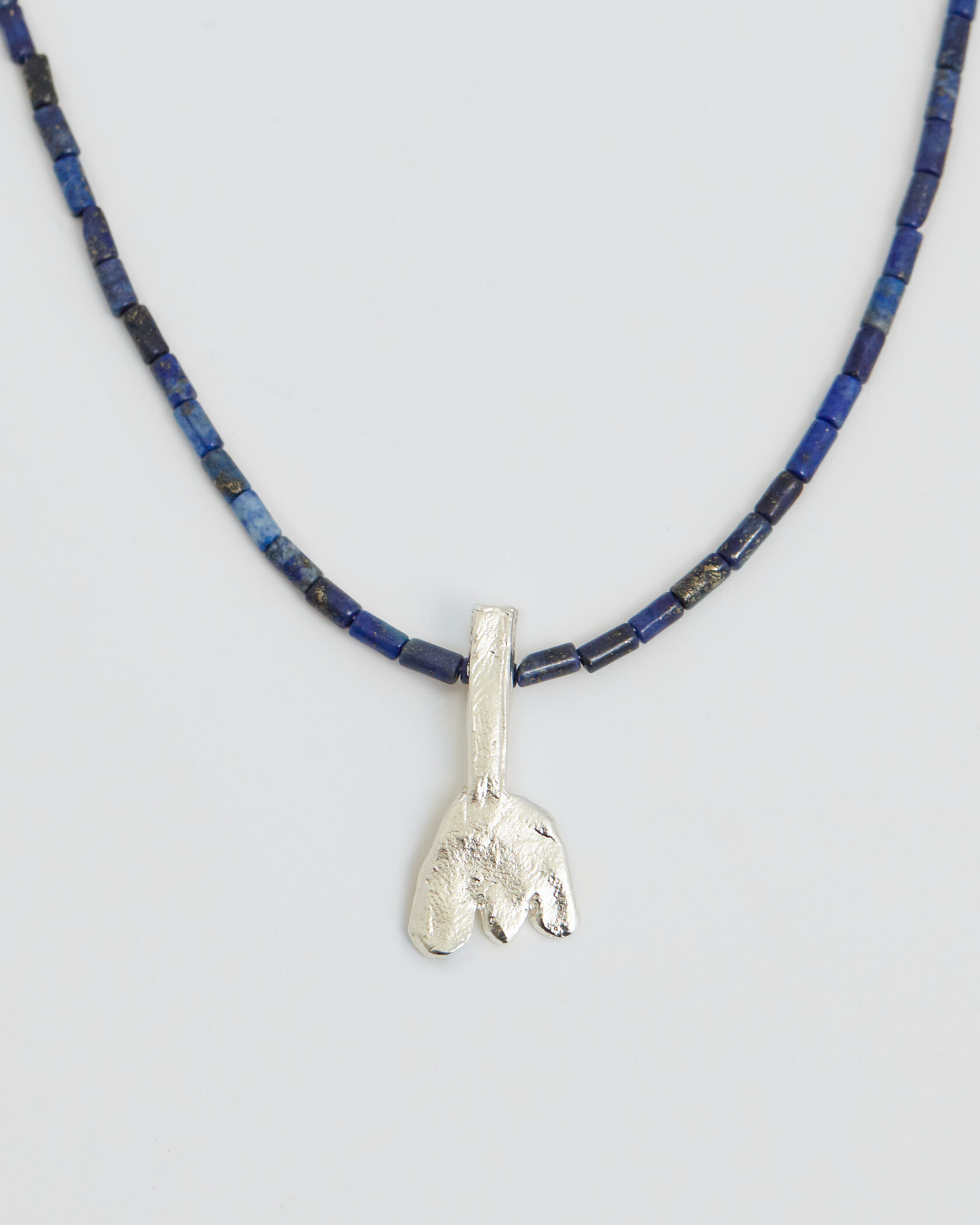 ЧОКЕР из лазурита с тюльпаном