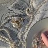 Брошь с барочным жемчугом и кристаллами SW в розовом цвете